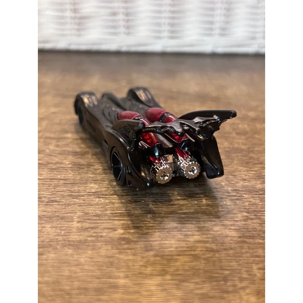 Hot Wheels DC Comics Batmobile Batman Series Black W Red Windows Loose Diecast